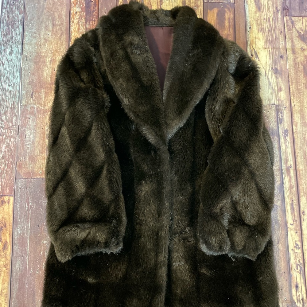 Vintage black faux fur coat, size Medium